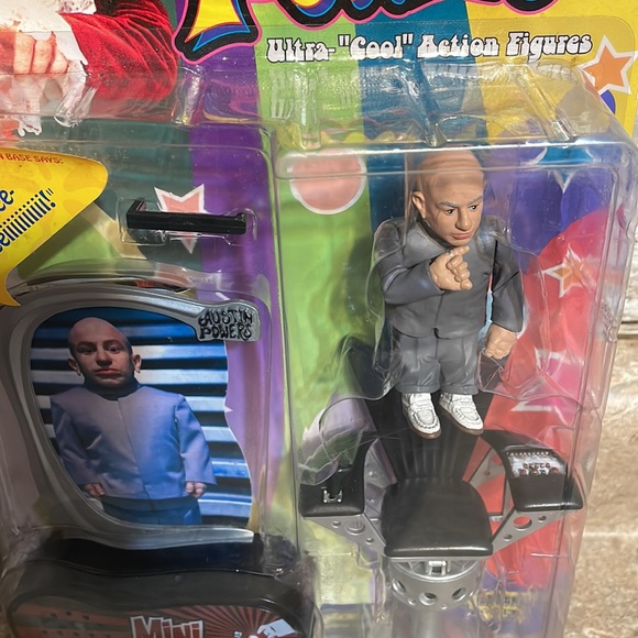Austin Powers Ultra “Cool” Action Figure Mini Me - Picture 2 of 7